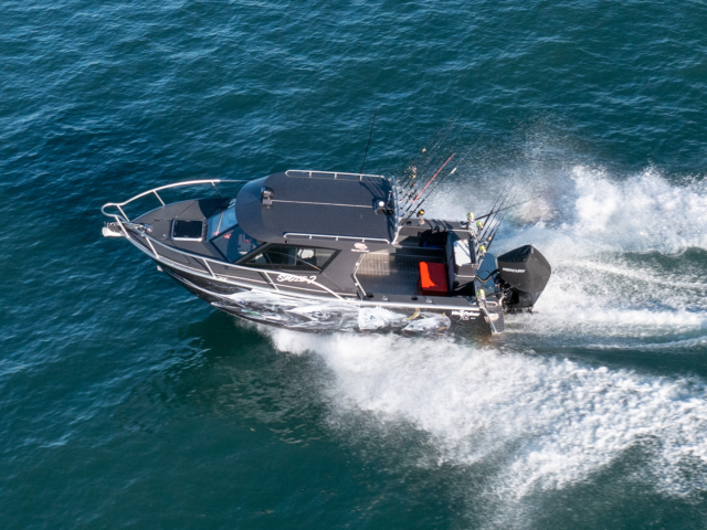 Kingfisher 725 Hard Top