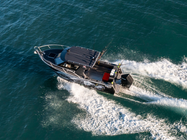 Kingfisher 725 Hard Top