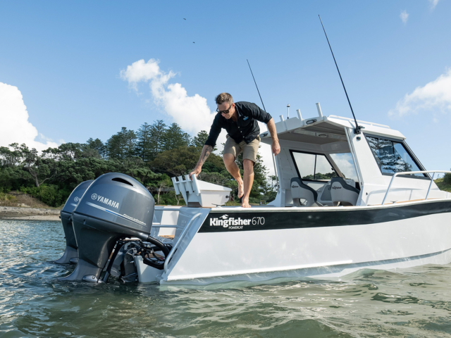 Kingfisher 670 Powercat – White – SLR 7