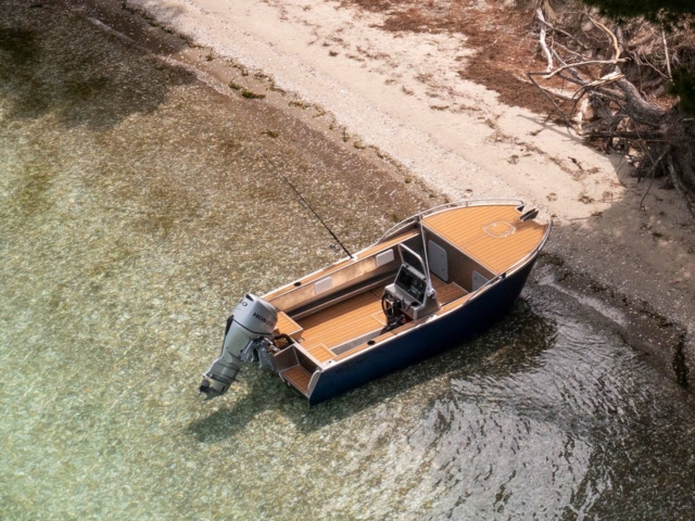 450 Powercat Side Console