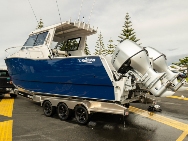Kingfisher 730 Powercat – 16 730 Powercat