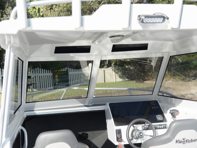 Kingfisher 605 – Inside 6
