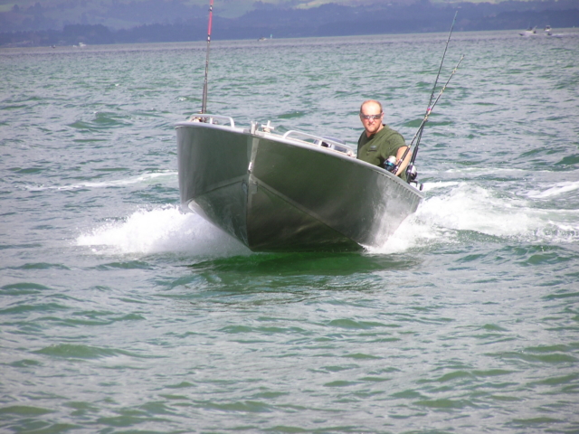 435 Monohull